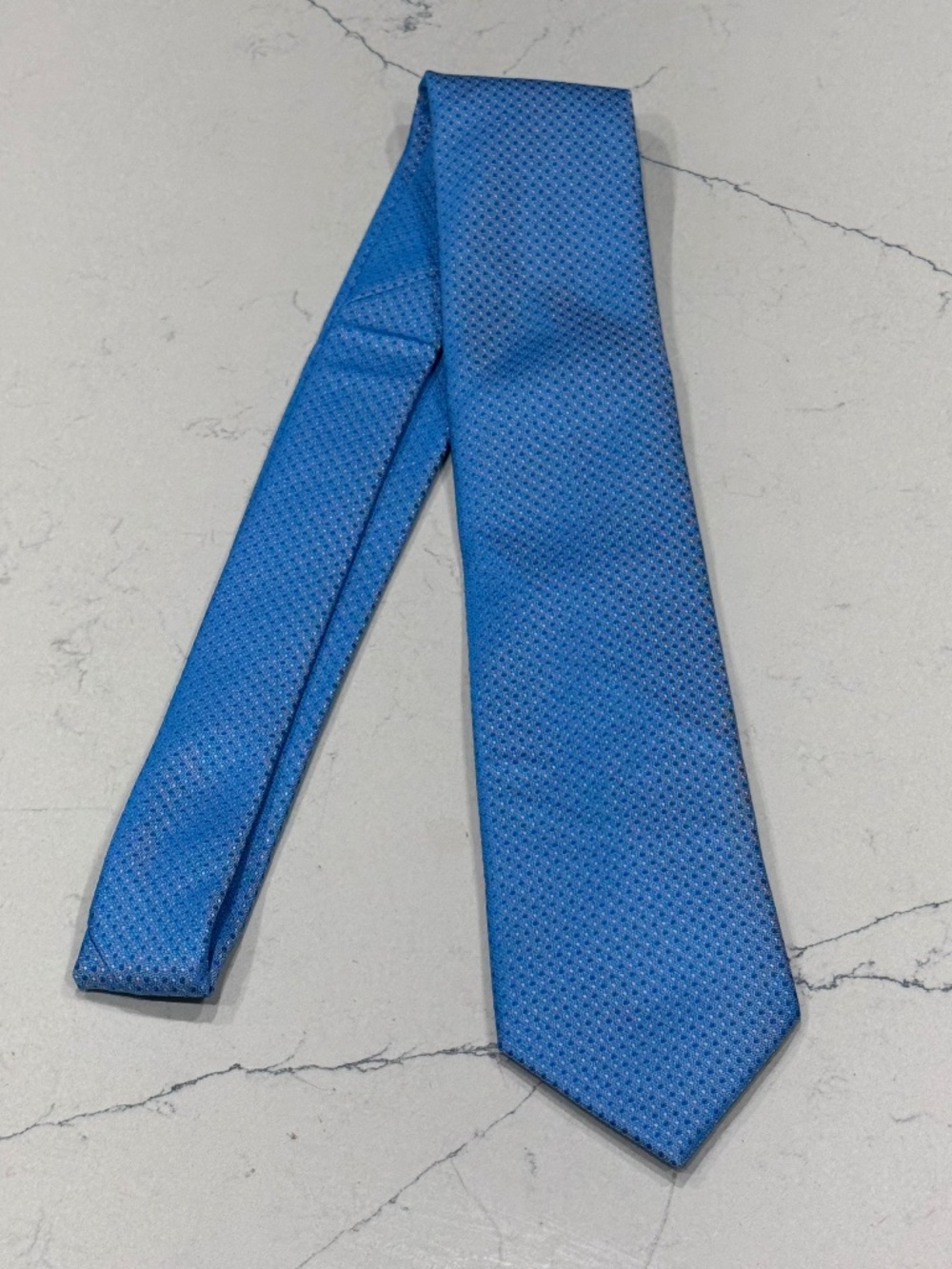 Velette Men's Blue Micro Geometric Pattern Classic Woven Necktie